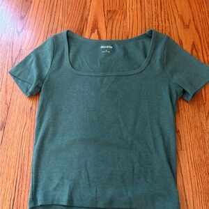 Hollister Women's Forest Green Short Sleeve Tee